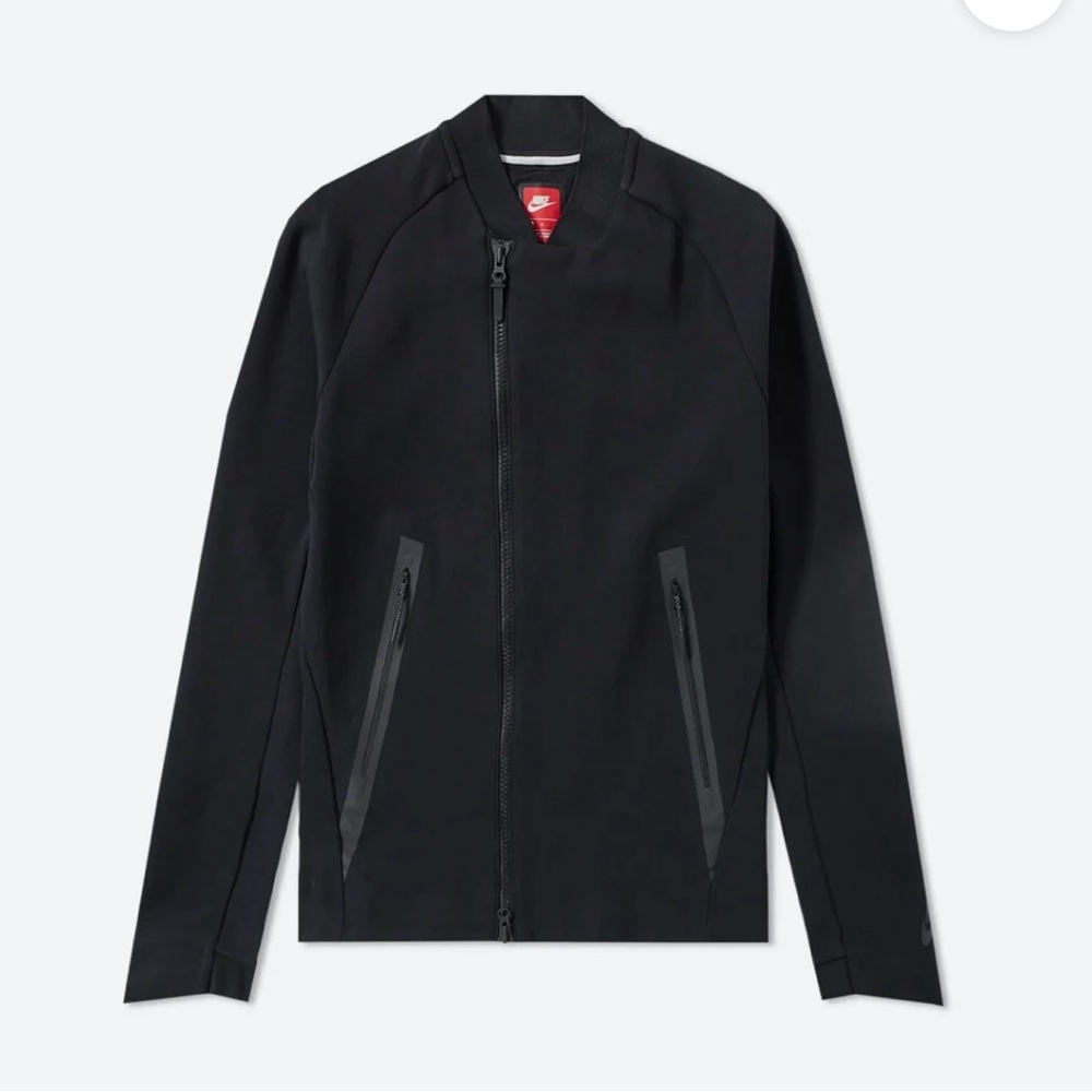 Nike SPORTSWEAR TECH JACKET MEN'S Jacket Large. Black